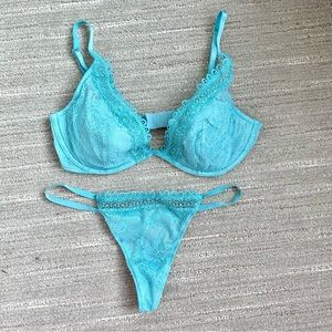💙Victoria’s Secret thong & bra set
